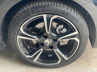 /photos/10391/51b62999-2c10-4a37-9d88-c91d7e4fa771_i320x240.jpg